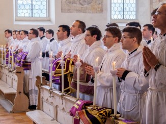 Diakonatsweihe der Petrusbruderschaft in Wigratzbad