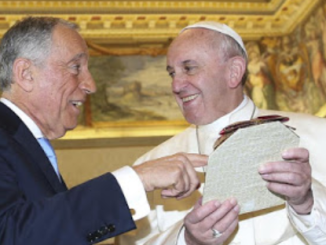 Staatspräsident Rebelo zu Papst Franziskus: Einladung nach Portugal und Fatima