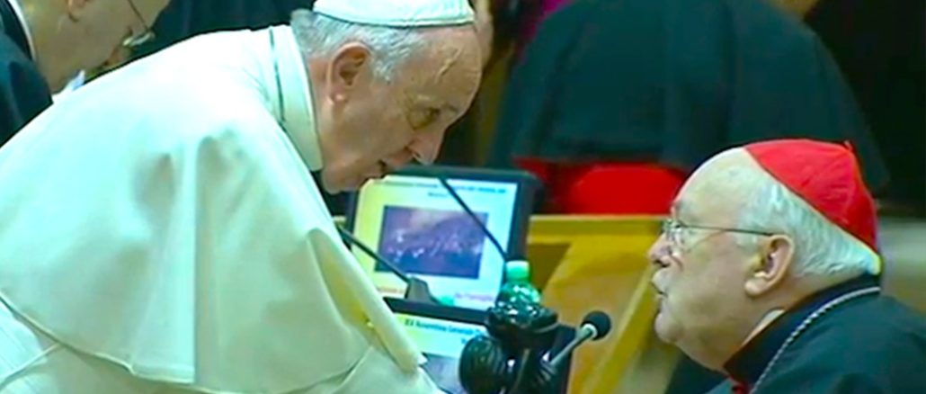 Motu proprio gegen sexuellen Kindesmißbrauch oder als Durchgriffsrecht gegen mißliebige Bischöfe - Papst Franziskus mit Kardinal Danneels
