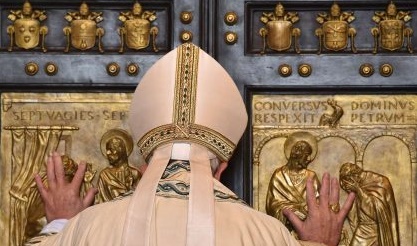 Papst Franziskus und die Heilige Pforte. "Kann Papst Franziskus denn die Widersprüchlichkeiten übersehen?"