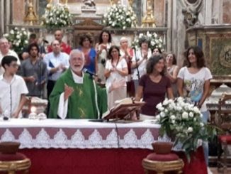 Don Scordato segnet Lesbenpaar in Palermo