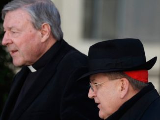 Kardinal George Pell und Kardinal Raymond Burke