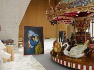 "Jubiläum der fahrenden Schausteller" im Heiligen Jahr der Barmherzigkeit: Papst Franziskus mit Karussell