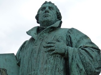 Martin Luther und Papst Franziskus