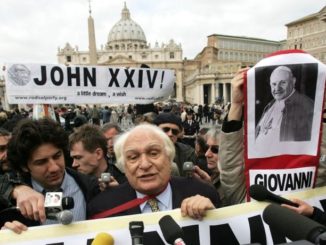 Als Pannella statt von Benedikt XVI. von einem Papst Johannes XXIV. träumte, und als erklärter Kirchenfeind sogar in der Kirche mitreden wollte (April 2005)
