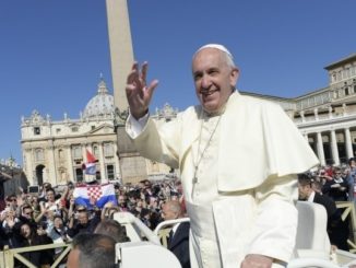 Papst Franziskus: "Verschlossene Christen stinken nach Verschlossenheit", Generalaudienz