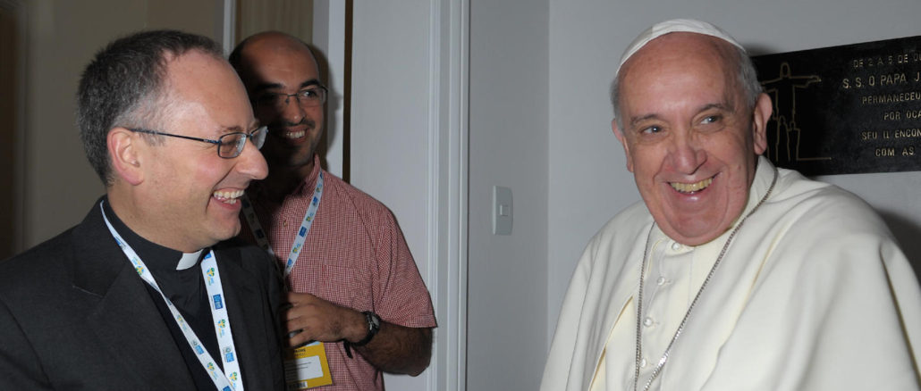 Pater Antonio Spadaro SJ mit Papst Franziskus
