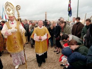Bischof Bernard Fellay, der Generalobere der Piusbruderschaft greift Papst Franziskus frontal an