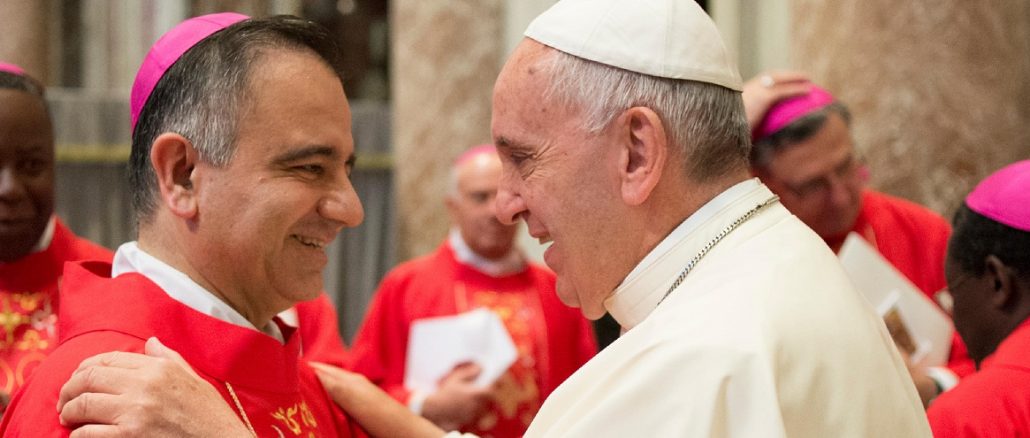 Erzbischof Castellucci mit Papst Franziskus
