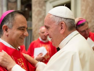 Erzbischof Castellucci mit Papst Franziskus