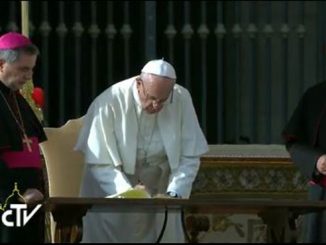 Papst Franziskus beendete das Heilige Jahr der Barmherzigkeit mit dem Apostolischen Schreiben Misericordia et misera